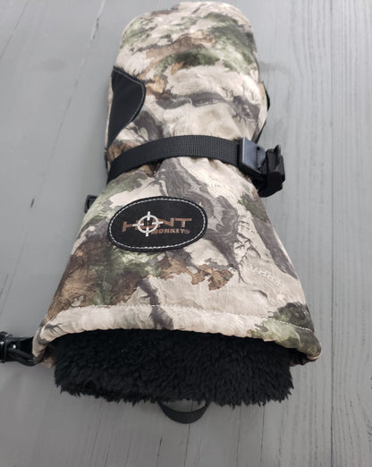 HM700 YETI HUNT Heavyweight